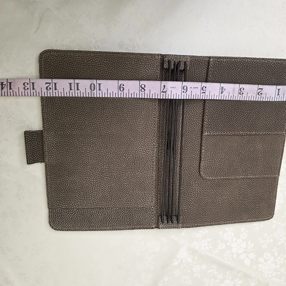 Planner Perfect Pebbled Leather Traveler's Notebook Cover - A5